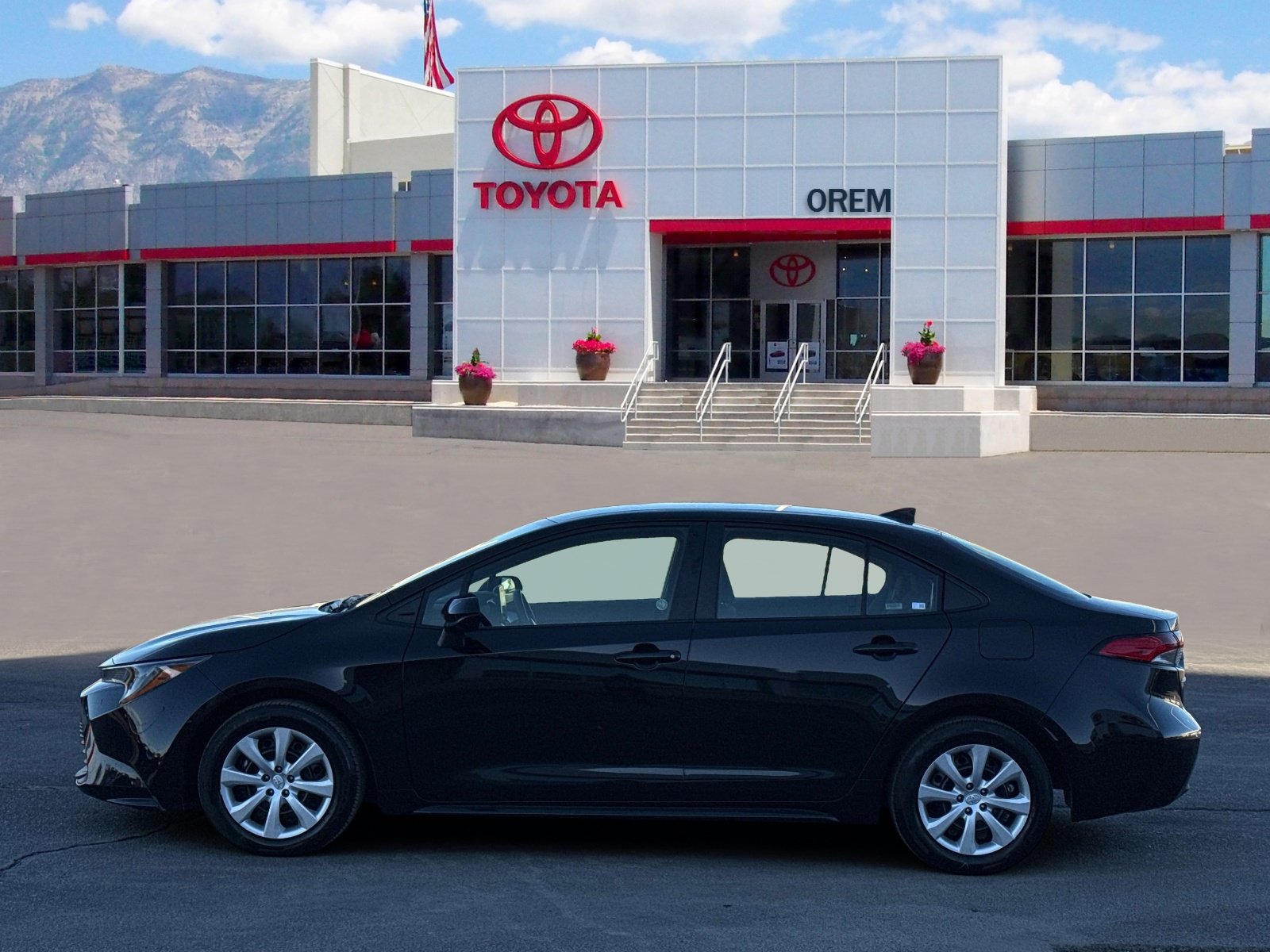 Used 2026 Toyota Corolla LE FWD image 3
