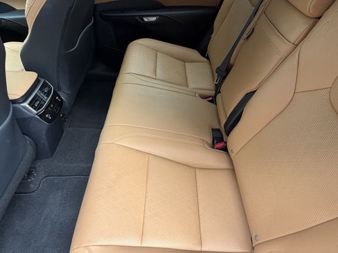 Used 2024 Lexus RX 350 w/ Convenience Package AWD/4WD image 31