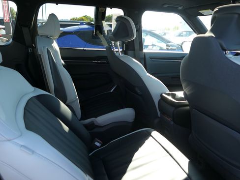 New 2026 Kia EV9 GT-Line image 19