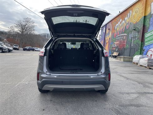 Used 2023 Ford Edge SEL image 13