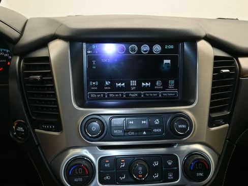 Used 2019 GMC Yukon XL Denali w/ Denali Ultimate Package AWD/4WD image 17