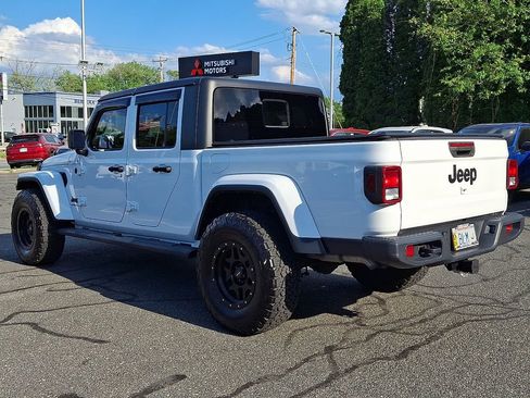 Used 2023 Jeep Gladiator Sport AWD/4WD image 4