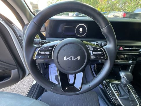 Used 2024 Kia Seltos S AWD/4WD image 15