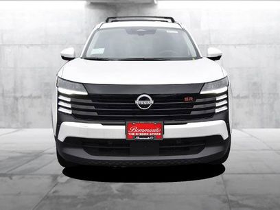 New 2025 Nissan Kicks SR