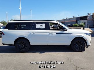 New 2025 Lincoln Navigator L Reserve w/ Jet Appearance Package video 2