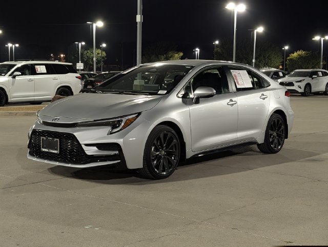 Certified 2026 Toyota Corolla SE w/ SE Premium Package FWD image 10