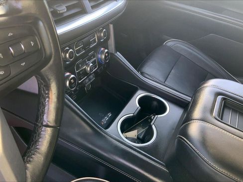 Used 2021 GMC Yukon SLT image 16