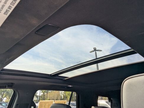 Used 2023 Chevrolet Tahoe RST image 8