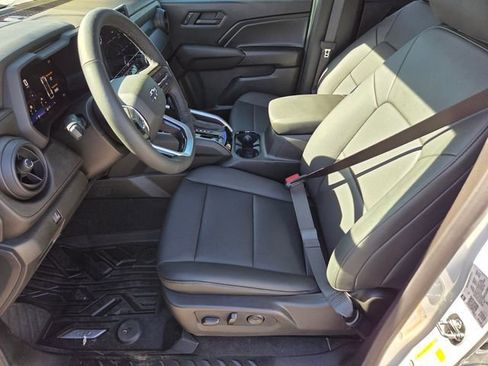 New 2026 Chevrolet Colorado Trail Boss AWD/4WD image 6