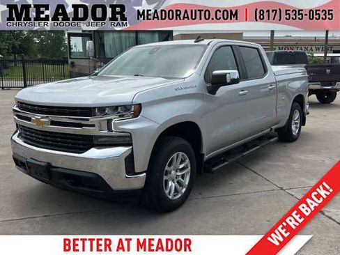 Used 2021 Chevrolet Silverado 1500 LT w/ Safety Package II AWD/4WD image 1