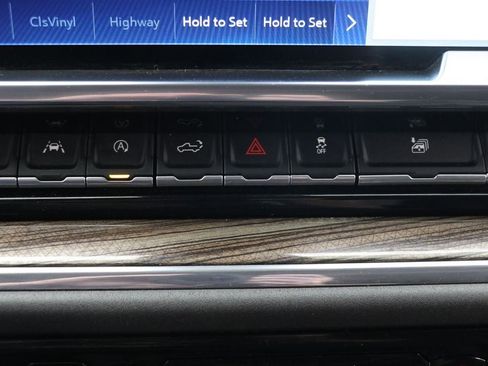 Used 2024 Chevrolet Silverado 1500 LT image 26