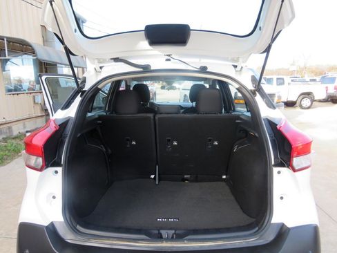 Used 2020 Nissan Kicks S FWD image 22