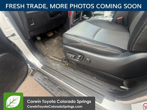 Used 2019 Toyota 4Runner 4WD image 10