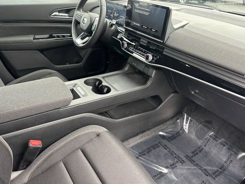 New 2026 Honda Prologue EX image 19