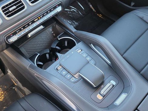 Certified 2025 Mercedes-Benz GLS 450 4MATIC image 23