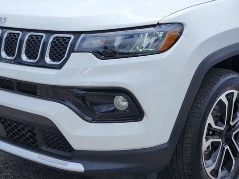 Used 2024 Jeep Compass Limited AWD/4WD image 8