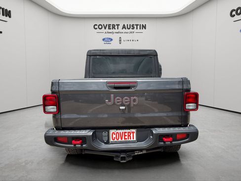 Used 2023 Jeep Gladiator Rubicon AWD/4WD image 4