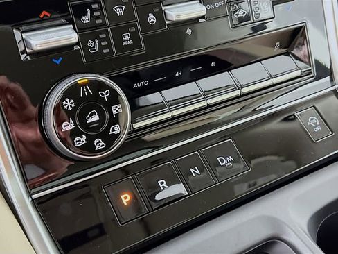 New 2026 Nissan Armada Platinum image 17