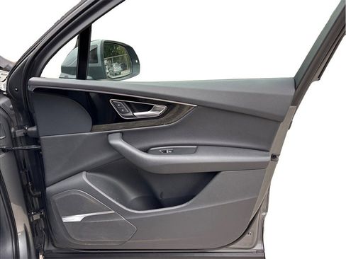 Used 2018 Audi Q7 3.0T Premium Plus w/ Premium Plus Package image 53