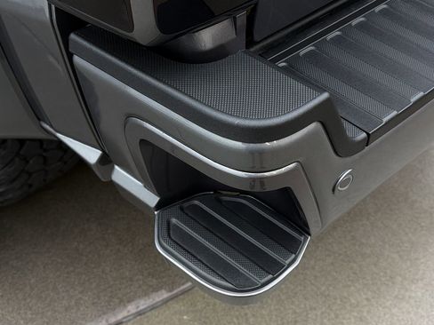 Used 2026 Ford F450 Platinum w/ FX4 Off-Road Package image 19