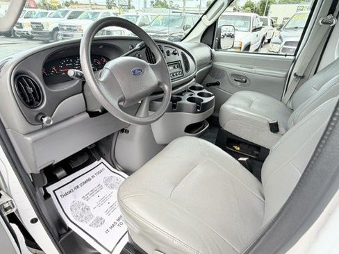 Used 2008 Ford E-350 and Econoline 350 XLT RWD image 9