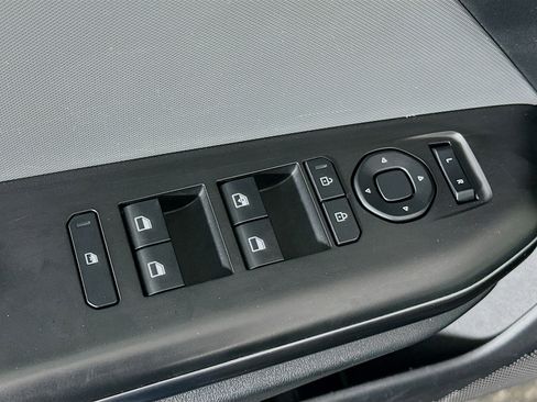 Used 2025 Kia K4 FWD image 15