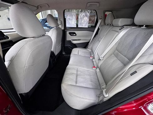 Used 2025 Nissan Rogue SV AWD/4WD image 38