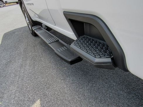 New 2025 GMC Sierra 2500 Pro image 11