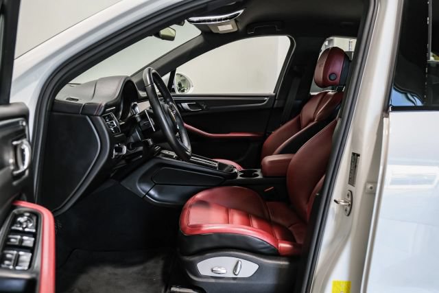 Used 2022 Porsche Macan GTS AWD/4WD image 5