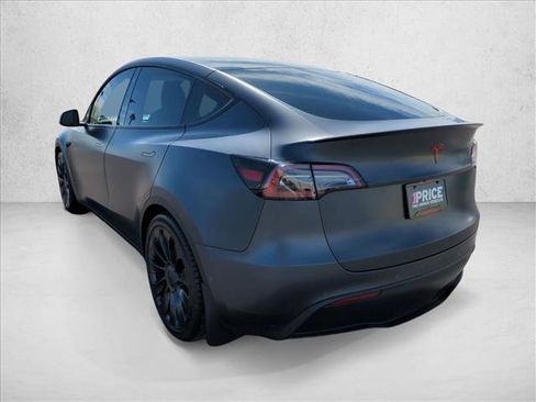 Used 2022 Tesla Model Y Performance image 8