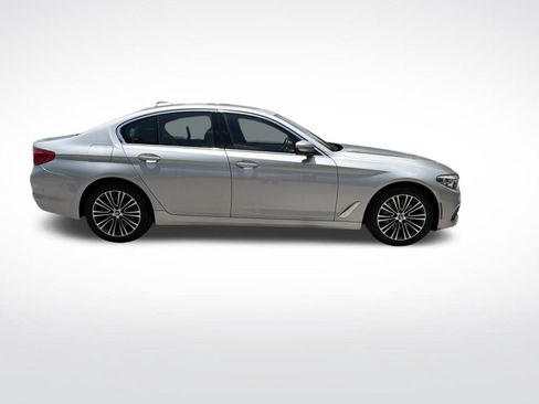 Used 2019 BMW 530i w/ Convenience Package RWD image 4