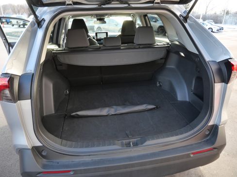 Certified 2025 Toyota RAV4 XLE image 19