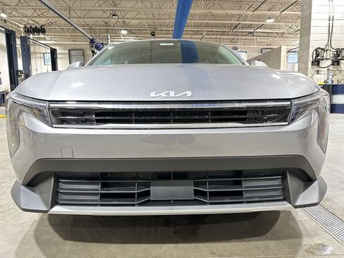 New 2025 Kia K4 EX image 25