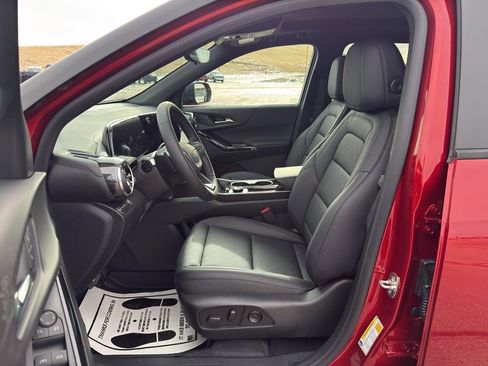 New 2026 Chevrolet Equinox LT w/ Convenience Package II AWD/4WD image 16