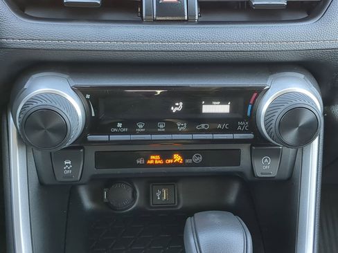 Used 2023 Toyota RAV4 LE image 23