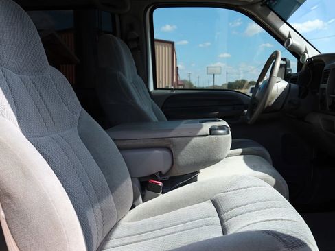 Used 2000 Ford Excursion XLT image 41