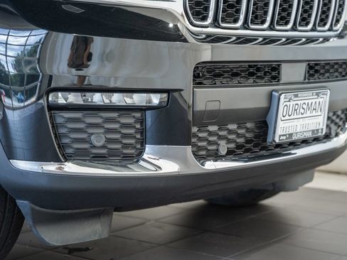 Used 2023 Jeep Grand Cherokee L Limited w/ Luxury Tech Group II AWD/4WD image 14