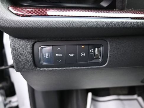 Used 2024 Chevrolet Traverse Z71 image 41