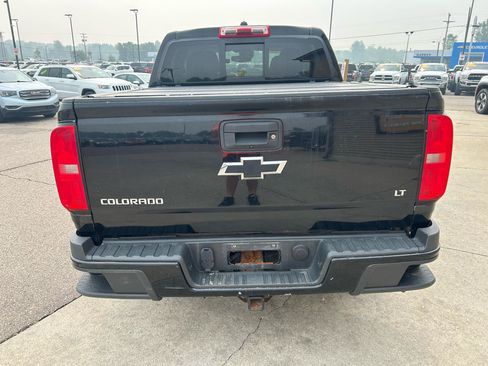Used 2017 Chevrolet Colorado LT w/ LT Convenience Package AWD/4WD image 6