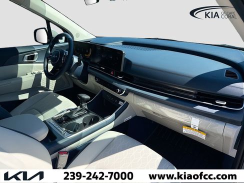 New 2026 Kia Carnival EX image 15