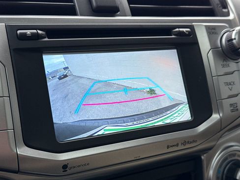 Used 2018 Toyota 4Runner SR5 Premium image 24