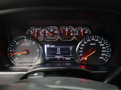 Used 2018 Chevrolet Silverado 1500 LT w/ All Star Edition image 40