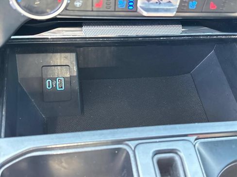 Used 2024 Ford F150 Lariat AWD/4WD image 35