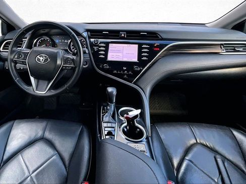 Certified 2018 Toyota Camry XLE image 8