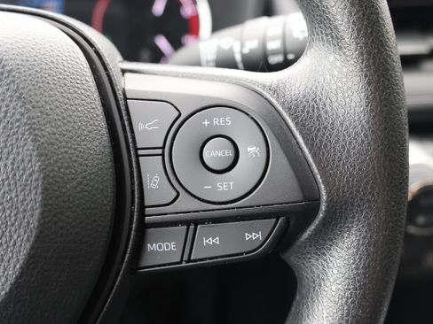 Certified 2024 Toyota RAV4 XLE FWD image 28