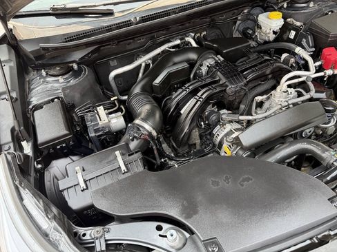 Used 2024 Subaru Outback Limited AWD/4WD image 17