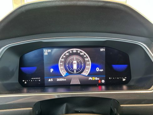 Used 2023 Volkswagen Tiguan SE R-Line image 19