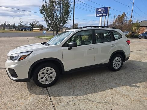 Used 2021 Subaru Forester image 6