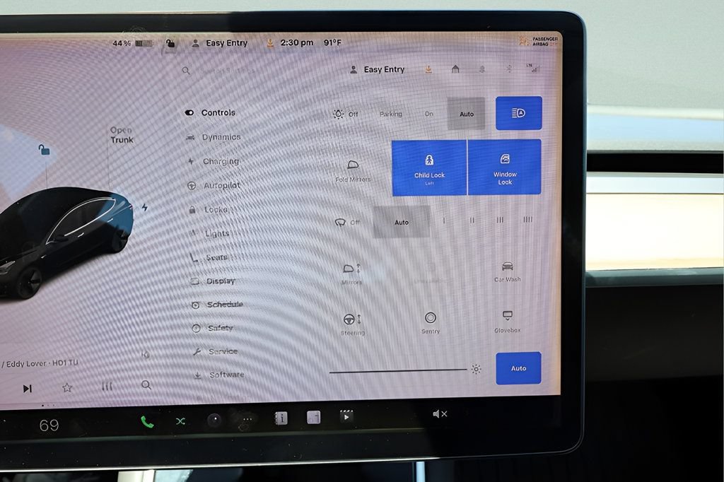 Used 2019 Tesla Model 3 Standard Range Plus RWD image 25