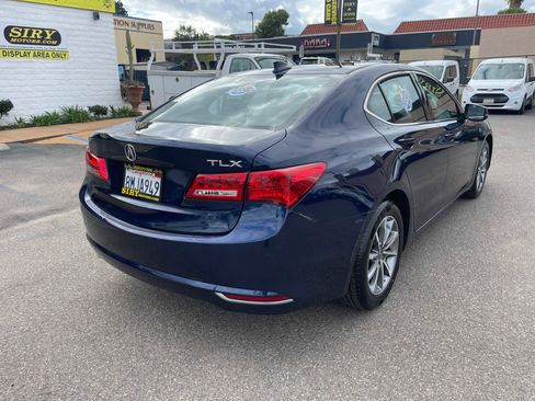 Used 2020 Acura TLX image 3